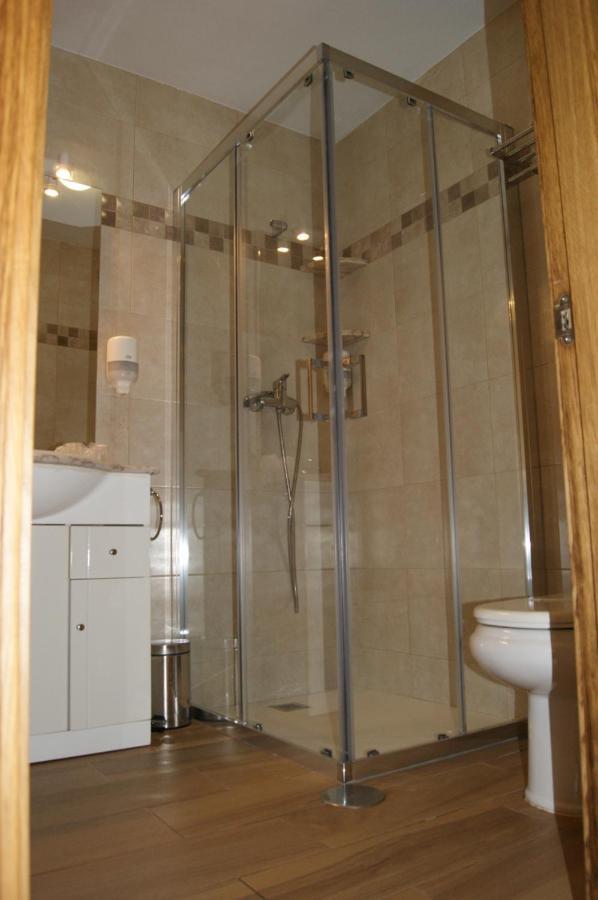 Apartamentos Camin De Pelayo Las Rozas Dış mekan fotoğraf