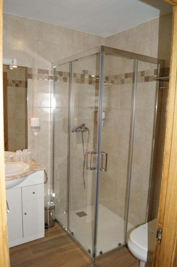Apartamentos Camin De Pelayo Las Rozas Dış mekan fotoğraf