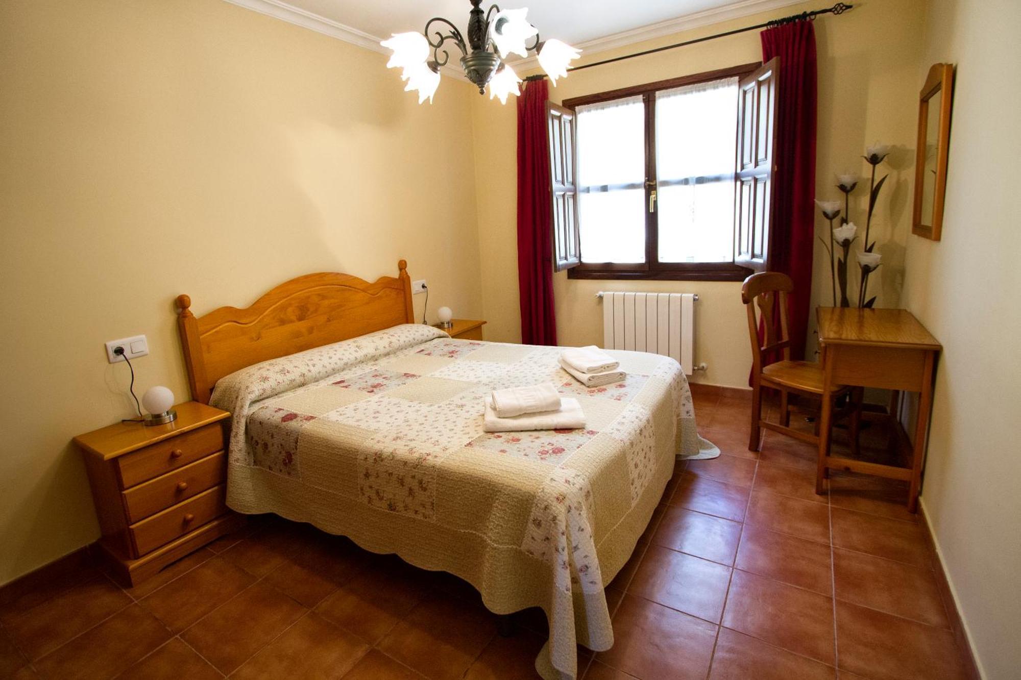 Apartamentos Camin De Pelayo Las Rozas Oda fotoğraf