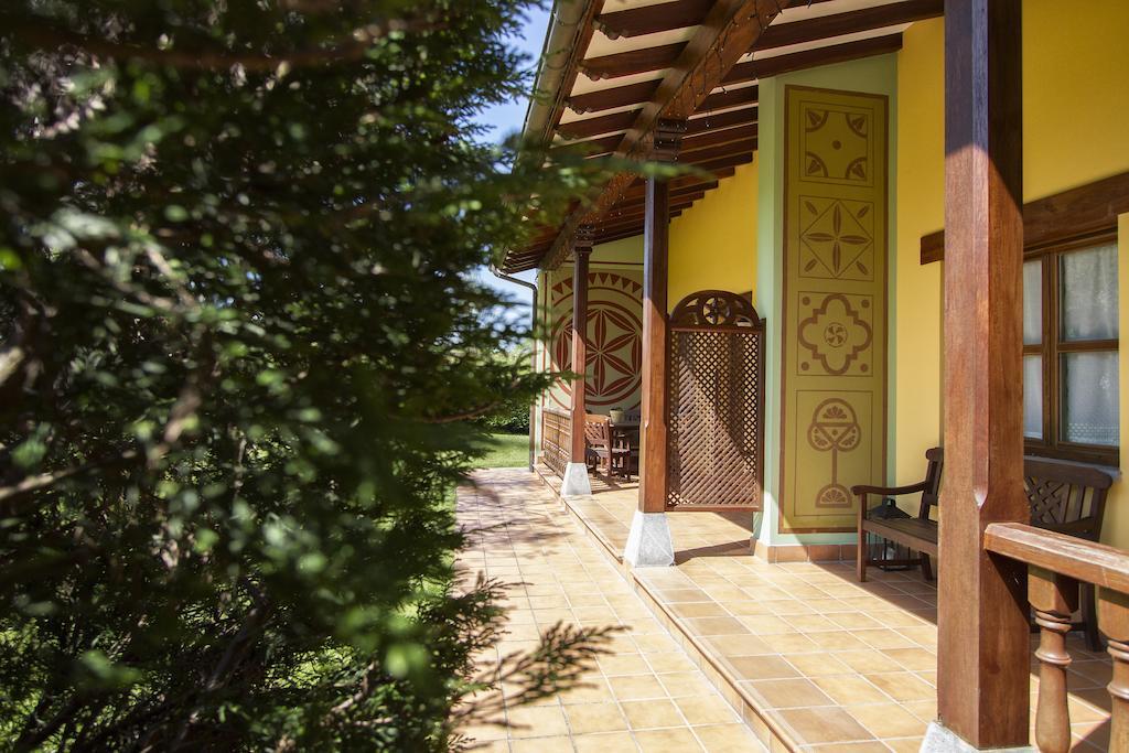 Apartamentos Camin De Pelayo Las Rozas Dış mekan fotoğraf